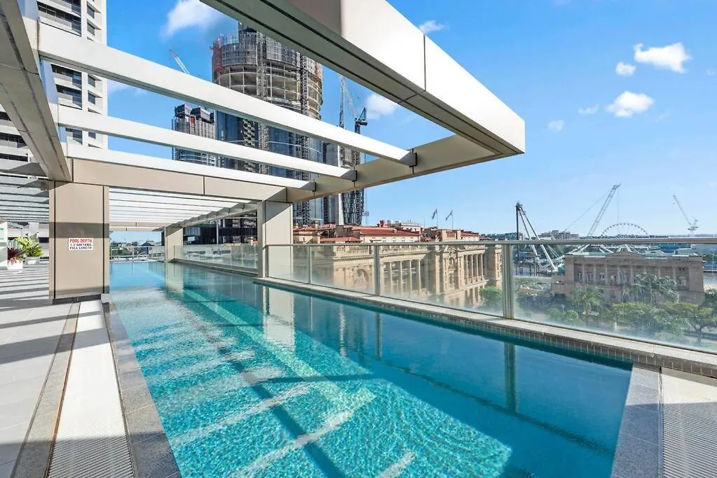 City Heights! 2Bed/1Bath/1Car/Views ~ Cbd Брисбен 0*,